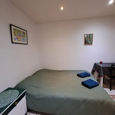 Green Room Δωμάτια σε οικογενειακή κατοικία